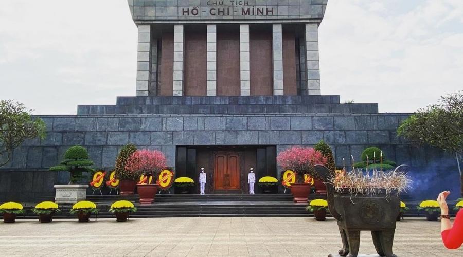 HÀ NỘI - LĂNG CHỦ TỊCH HỒ CHÍ MINH - CHÙA TAM CHÚC (3N2Đ)